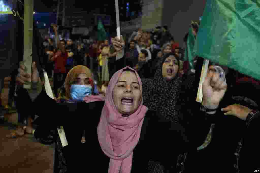 &nbsp;اسرائیل اور حماس کے جنگ بندی کے اعلان کے بعد غزہ میں جشن منانے کے لیے خواتین بھی سڑکوں پر نکل آئیں۔&nbsp;