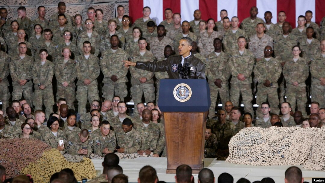 Presiden AS Barack Obama berbicara di depan pasukan AS di pangkalan Bagram, dalam lawatan mendadak di Afghanistan, Minggu (25/5).