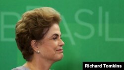 La presidenta de Brasil, Dilma Rousseff, enfrenta la posiblidad de un juicio político.