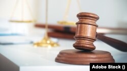 Muchuchisi mukuru wenyika, VaKumbirai Hodzi vakazivisa kuti vashandi vachaongororwa mawaniro avakaita hupfumi hwavainahwo.