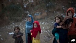  دسيو دي چلډرن ډلې لخوا دافغانستان په ختيځ ننګرهار ولايت کې پاکستان څخه دراستنيدونکو افغان کډوالو په اړه شوې دغه سروى کې دماشومانو دحيرانونکي بحران انکشاف شويدى.
