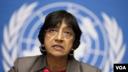 Kepala Urusan HAM PBB Navi Pillay menyerukan penyelidikan independen atas serangan militer Irak.