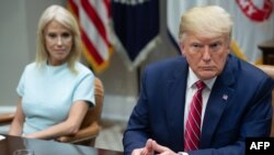 El presidente Donald Trump rechazó despedir a la asesora de la Casa Blanca Kellyanne Conway, señalada por una agencia federal por supuesta violación de ley que limita ciertas actividades políticas de parte de empleados federales.