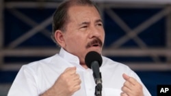 Daniel Ortega aseguró que daría asilo a Edward Snowden. El estadounidense formalizó la petición este lunes.