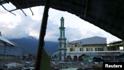 Baiturrahman mosque which was hit by an earthquake and tsunami is pictured in Palu, Central Sulawesi, Indonesia, Oct. 2, 2018. 