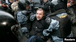 Лев Пономарев