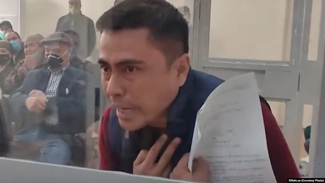 Otabek Sattoriy sud jarayonida so'zlamoqda (YouTube) 
