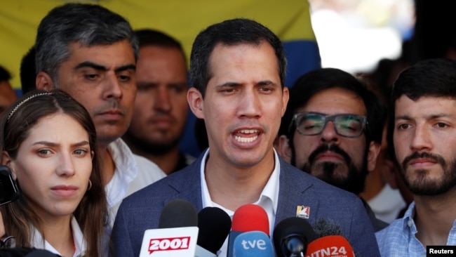 委内瑞拉临时领导人瓜伊多2019年2月10日对媒体讲话