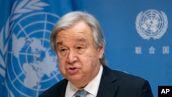 Katibu mkuu wa UN Antonio Guterres akizungumza na waandishi wa habari, Juni 8, 2022. Picha ya AP