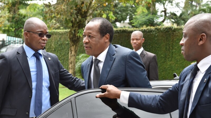 Pluie de critiques autour du retour de l'ex-président burkinabè Compaoré