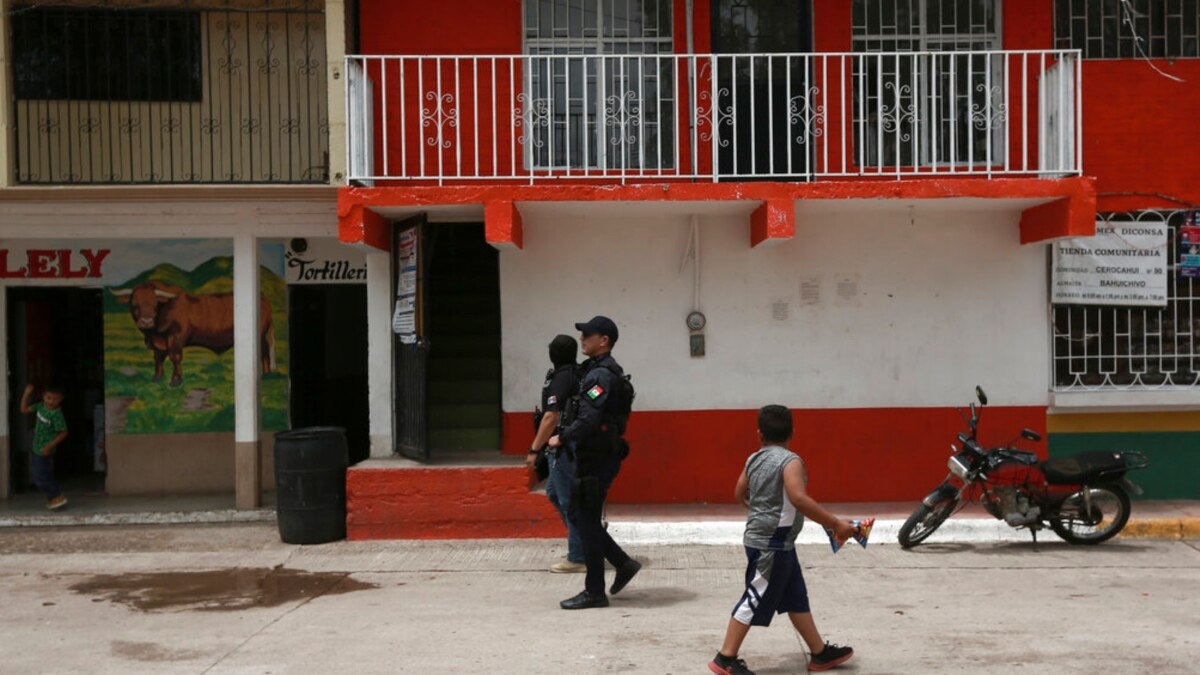 Mexico Recovers Bodies of Priests, Tour Guide Killed in Church