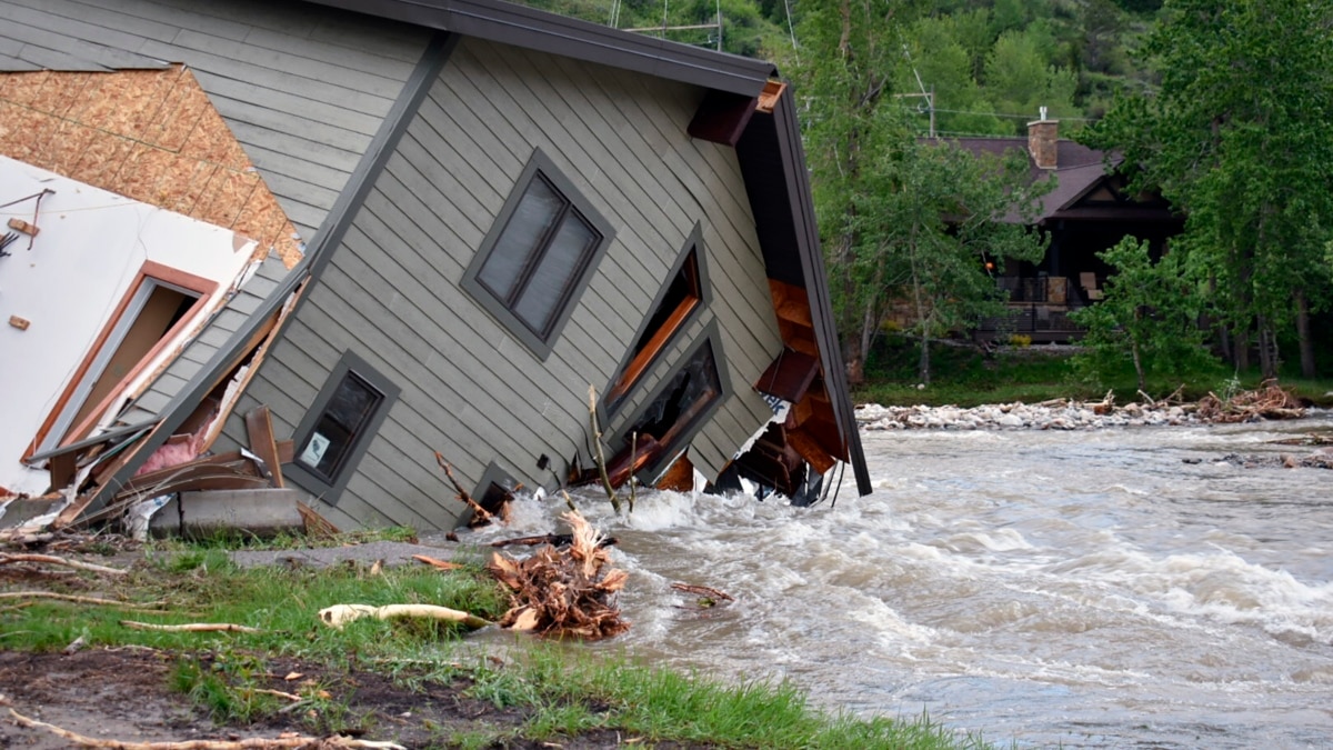 Flooding in Yellowstone May Have Changed Park Forever - Vimarsana News