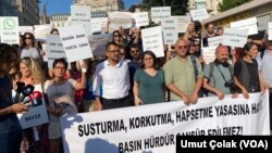 Turkiya bo'ylab fuqarolar hukumatni repressiyada ayblamoqda 