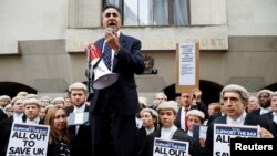 Jo Sidhu, Chair of the Criminal Bar Association, speaks during a strike by criminal barristers outside the &#39;Old Bailey&#39; in London.&nbsp;British lawyers involved in criminal trials staged a walkout in a dispute over government funding, refusing to take on new cases or cover cases for colleagues which have overrun.