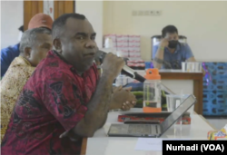 Direktur PAHAM Papua, Gustav Kawer.