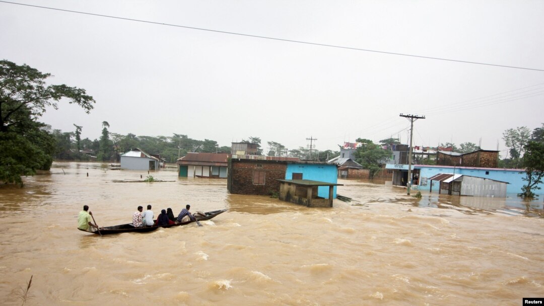Banjir di Sylhet, bagian timur laut Bangladesh, 19 Juni 2022. (REUTERS/Stringer)