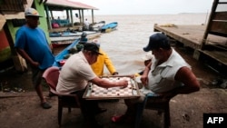 En Fotos | Nicaragüenses se preparan para el paso de la tormenta tropical Bonnie