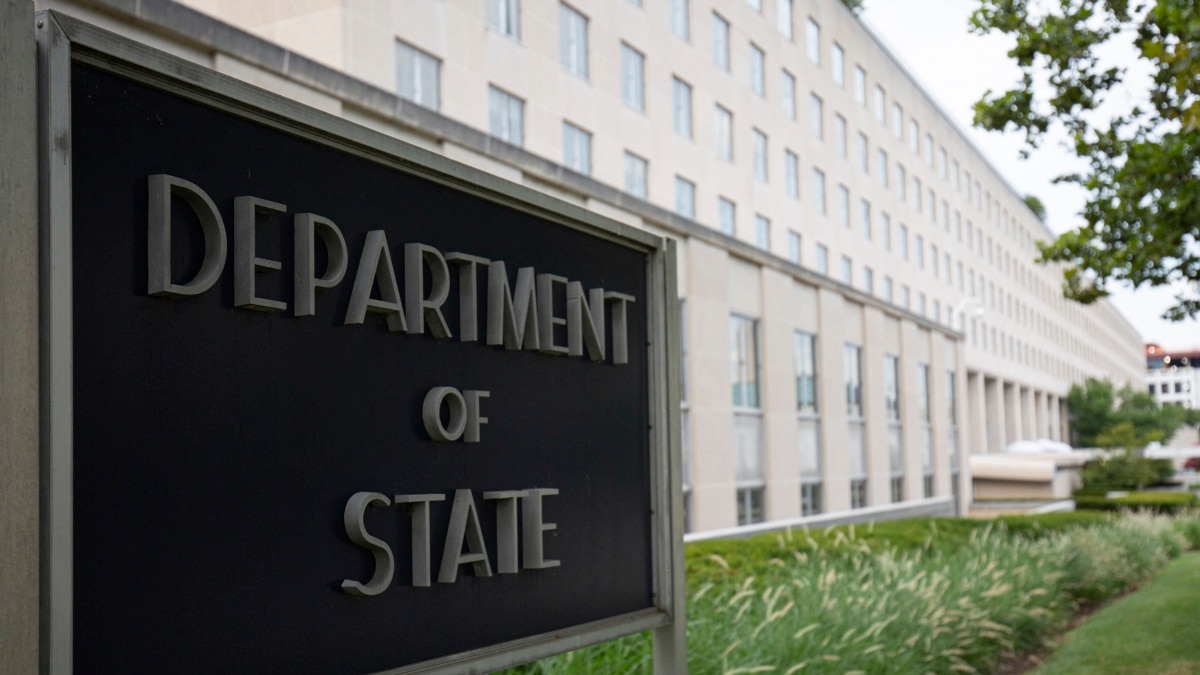 США обеспечат чартерные рейсы для американцев, желающих покинуть Израиль
