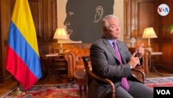 El presidente de Colombia, Iván Duque, en entrevista con la Voz de América, en Washington DC, el miércoles 15 de junio de 2022.