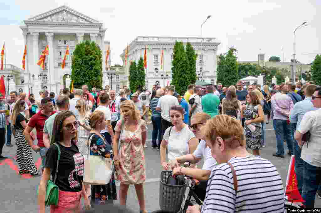 Traffic Blockade at the Government of N. Macedonia, Rally against the French proposal for EU negotiations