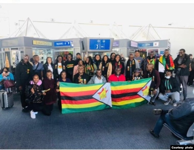 Zimbabwe group photo of YALI 2022 fellows.