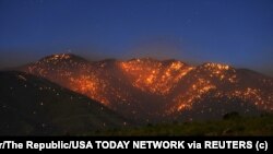 Природный пожар в окрестностях Флагстаффа в Аризоне