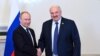 Британська розвідка назвала Лукашенка «майже повністю залежним» від Росії