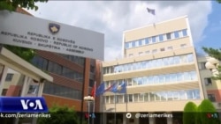 Kosovë, parlamenti nuk miraton projektligjin për tërheqjen e 30 % të kursimeve