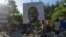 Un cartel muestra al asesinado presidente haitiano Jovenel Moise en Puerto Príncipe, Haití, el 7 de julio de 2022. 