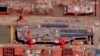 资料图：美国卫星图像公司MaxarTechnologies的卫星影像显示，在上海江南造船厂建造中的中国的003型航母。(2022年5月31日)