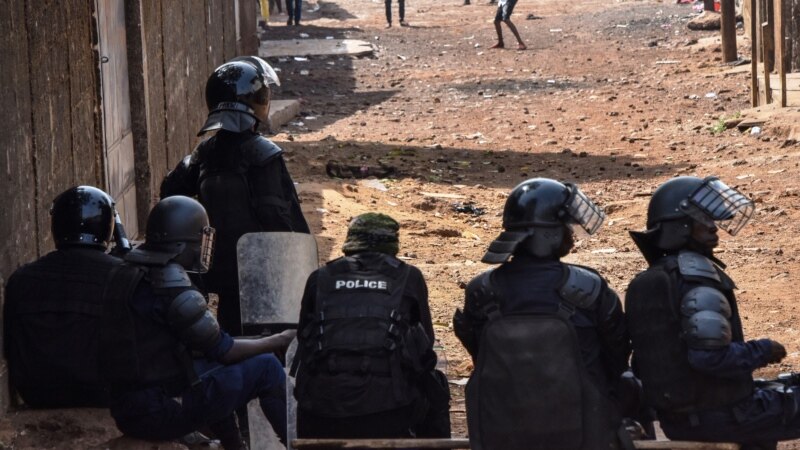 Violentes manifestations à Conakry: 17 policiers blessés