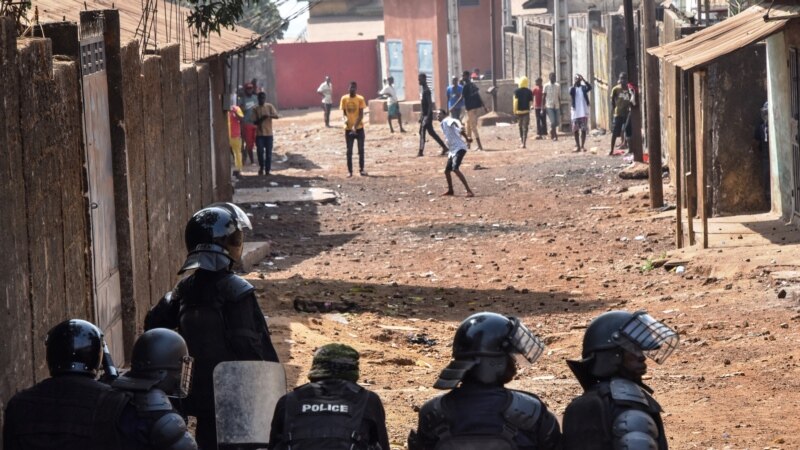 Le FNDC, une coalition guinéenne, appelle à manifester contre la junte