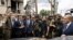 ប្រធានាធិបតីបារាំងលោក Emmanuel Macron (ឆ្វេងទីបី) នាយករដ្ឋមន្រ្តីអ៊ីតាលីលោក Mario Draghi (ឆ្វេងទីពីរ) និងអធិការបតីអាល្លឺម៉ង់លោក (Olaf Scholz) (ស្តាំ) ធ្វើទស្សនកិច្ចនៅទីក្រុង Irpin ប្រទេសអ៊ុយក្រែន ហើយបានមកដល់ទីក្រុងកៀវ ថ្ងៃព្រហស្បតិ៍ ទី១៦ ខែមិថុនា ឆ្នាំ២០២២។