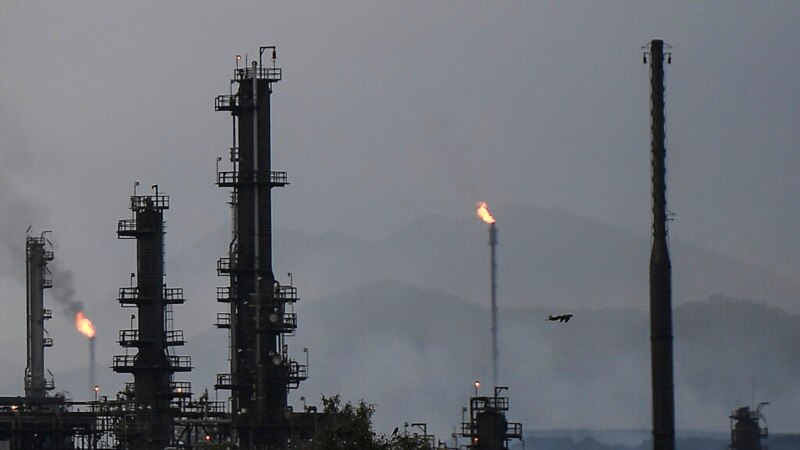 EEUU extiende licencia para que gobierno de Maduro pueda importar gas licuado