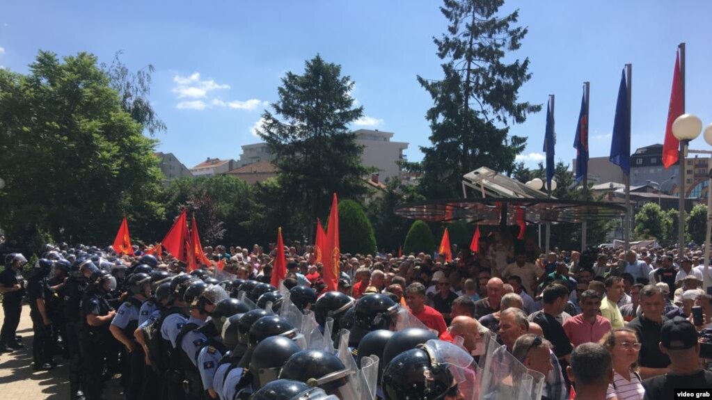 Veteranët e luftës kërkojnë rritje të pensioneve
