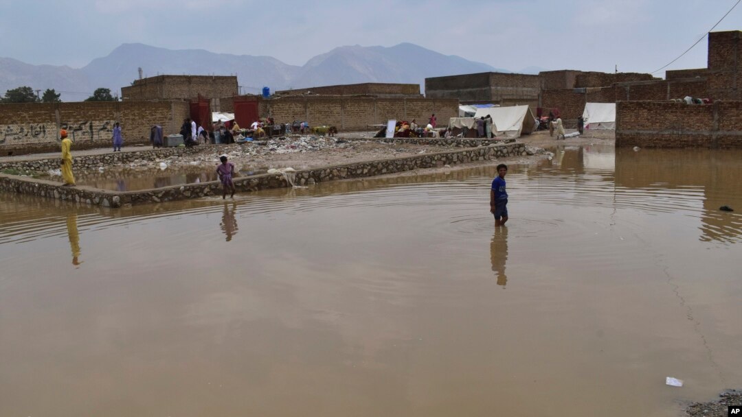 Kawasan terdampak banjir di pinggiran Quetta, Pakistan, Selasa, 5 Juli 2022. (Foto AP/Pantat Arshad)
