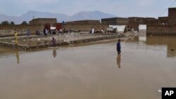 Kawasan terdampak banjir di pinggiran Quetta, Pakistan, Selasa, 5 Juli 2022. (Foto AP/Pantat Arshad)