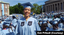 Kartika Putri saat diwisuda di Columbia University. (Foto: Courtesy)