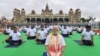 PM India Modi Pimpin Perayaan Hari Yoga Internasional