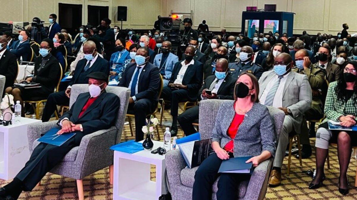 Africa Democracy Summit Calls On Leaders to Respect Term Limits - Vimarsana News