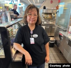 Tri Narmini, shift manager di restoran Arby’s di bandara BWI, Baltimore, Maryland. (foto: dok. pribadi)