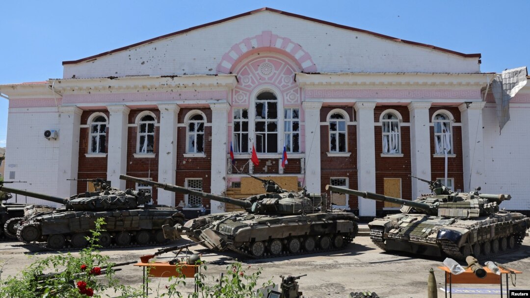 Бронетехника вооруженных сил Украины в городе Лисичанск (архивное фото)