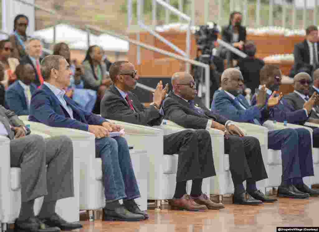 Mu bindi vyaranze CHOGM 2022, harimwo ugushinga umushinge w&#39;ahazokubakwa ishami ry&#39;ikigo gikora incanco n&#39;imiti, BioNTech. Mu bategetsi bitabiriye ibiro vyo gushinga umushinge wa mbere, harimwo&nbsp; prezida wa Ghana Nakufo Addo, uwa Guyana&nbsp;&nbsp;Irfaan Ali,&nbsp; Umukuru wa&nbsp; BioNTech CEO, Uğur Şahin,&nbsp; umukuru wa komisiyo y&#39;Ubumwe bwa Afurika, Moussa Faki, n&#39;umunyamabanga mukuru w&#39;ishami rya ONU ryitaho amagara y&#39;abantu kw&#39;isi Dr Tedros&nbsp;