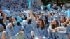 Upacara wisuda Universitas Columbia di Manhattan, New York City, AS (foto: dok). Presiden Jokowi imbau para penerima beasiswa LPDP agar kembali ke tanah air setelah menyelesaikan studi di luar negeri.