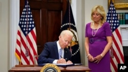 Presidente americano Joe Biden assina lei de controlo de armas, Washington, 25 Junho 2022