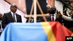 Le premier ministre congolais Jean-Michel Sama Lukonde et le premier Premier ministre de la RDC, en Belgique, le 21 juin 2022. (PhotoKenzo TRIBOUILLARD / AFP)