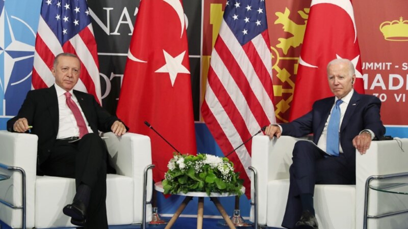 Erdoğan ve Biden Madrid’de Biraraya Geldi