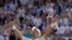 Sèb Novak Djokovic selebre apre li finn kale Ostralyen Nick Kyrgios pou ranpote final maskilen Wimbledon nan, Dimanch 10 Jiye, 2022. 