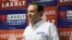 ARCHIVO - El candidato republicano al Senado por Nevada Adam Laxalt espera a hablar en un evento de campaña el 11 de junio de 2022 en Las Vegas. (AP Foto/John Locher)
