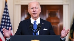 Tổng thống Mỹ Joe Biden phát biểu trước toàn quốc tại Nhà Trắng ở Washington, D.C. ngày 24 tháng 6 năm 2022 sau phán quyết của Tòa án Tối cao Hoa Kỳ bãi bỏ quyền phá thai.